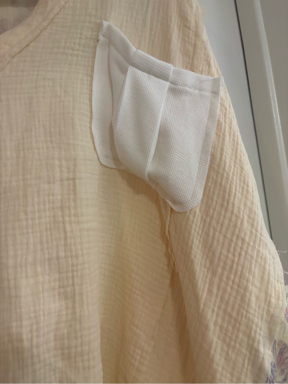 POL Cream and Beige Floral Paneled Pullover Sweatshirt - Picture 2 of 7